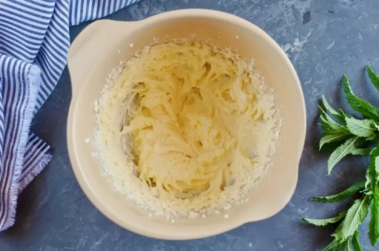 Step 2 - Delicate Mint Thins