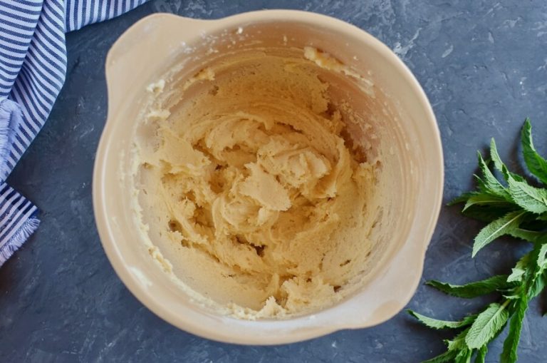 Step 4 - Delicate Mint Thins