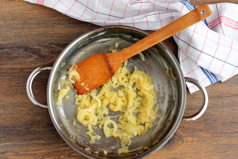 Step 3 - Easy Crab Linguine