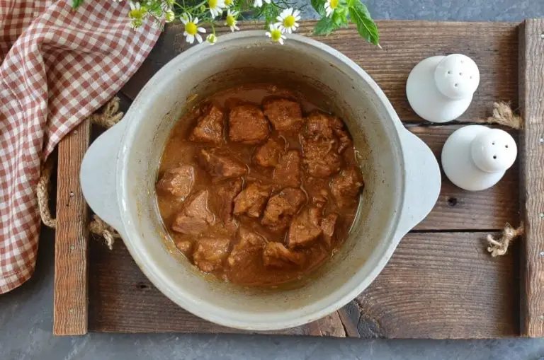 Step 4 - Egyptian Lahma Bil Basal (Beef in Rich Onion Sauce)