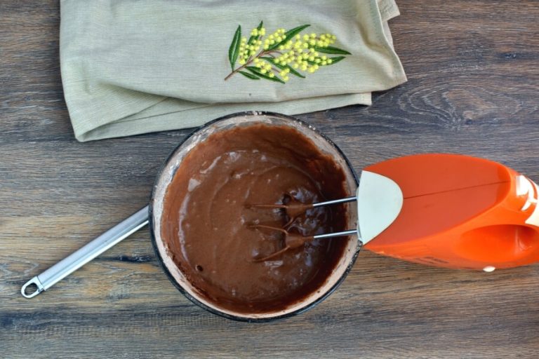 Step 3 - Extreme Chocolate Cake
