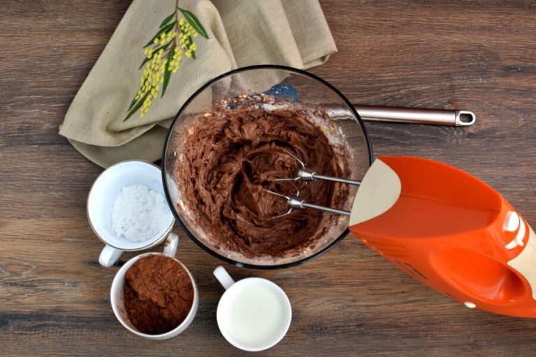 Step 5 - Extreme Chocolate Cake
