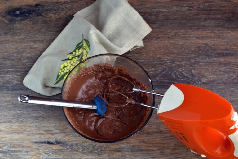 Step 5 - Extreme Chocolate Cake