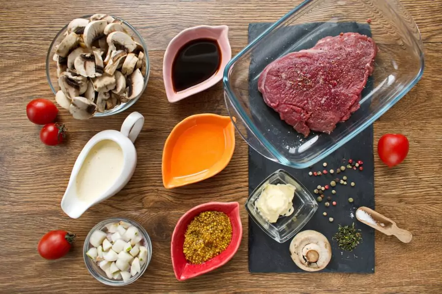 Ingredients for Flank Steak with Creamy Mushroom Sauce