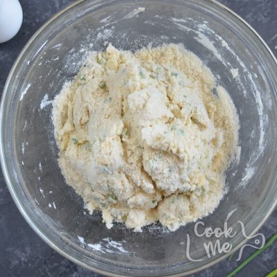 Garlic Scape and Gruyere Biscuits recipe - step 4