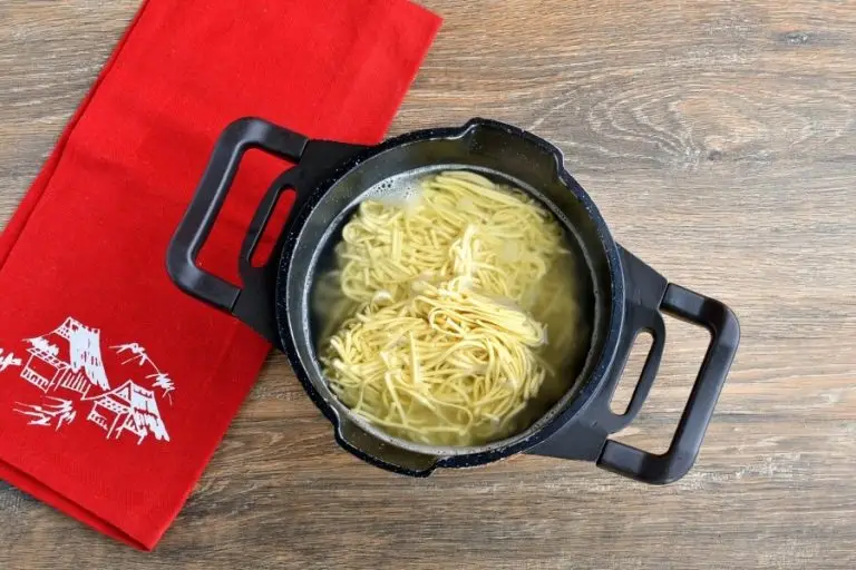 Step 5 - Garlic Ginger Chicken Ramen