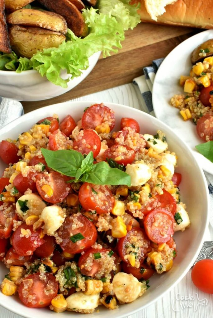 Healthy Grilled Corn Caprese Quinoa Salad