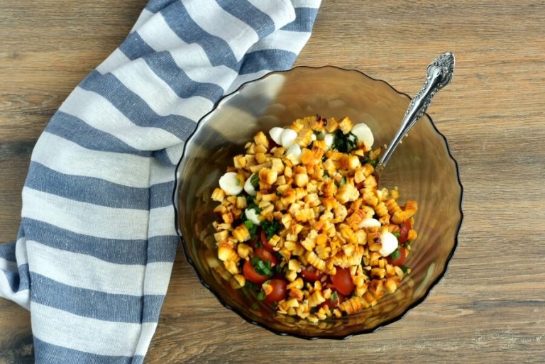 Step 6 - Healthy Grilled Corn Caprese Quinoa Salad