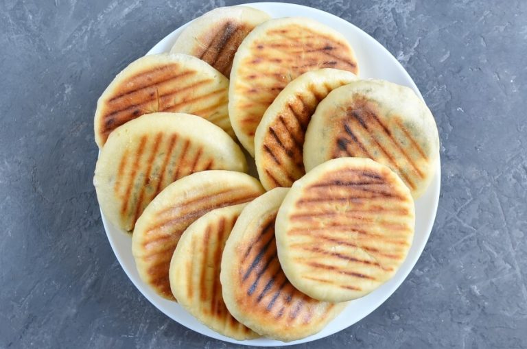 Step 11 - Grilled Naan Bread With Garlic Scape Chutney