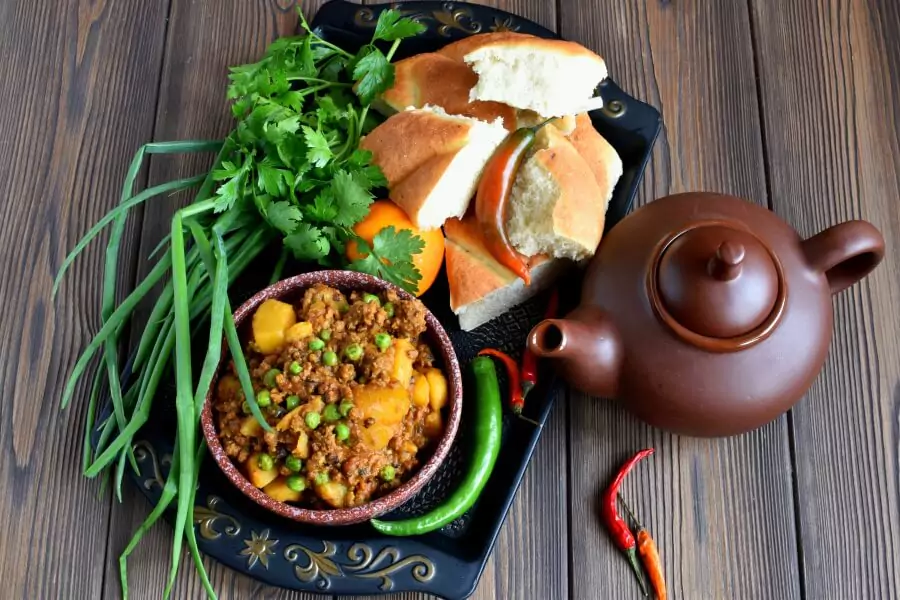 Keema Aloo (Ground Beef and Potatoes)
