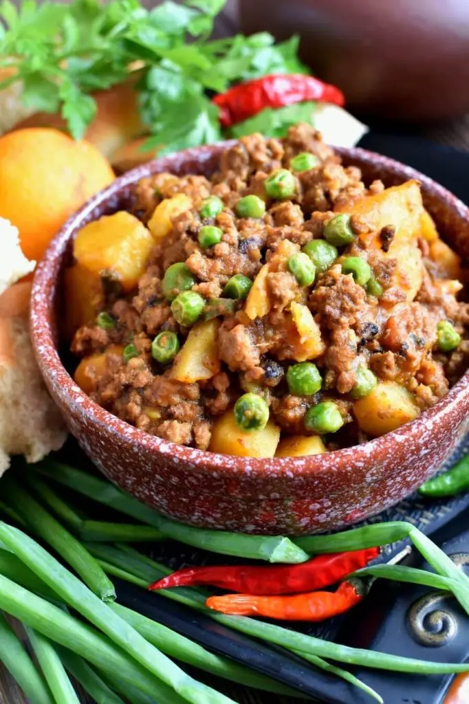 Keema Aloo (Ground Beef and Potatoes)