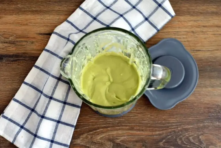 Step 1 - Keto Low Carb Mint and Chocolate Chip Ice Cream