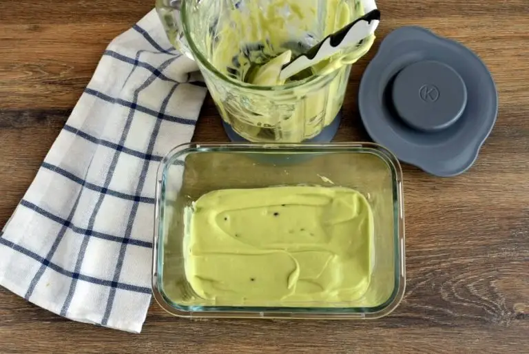 Step 3 - Keto Low Carb Mint and Chocolate Chip Ice Cream
