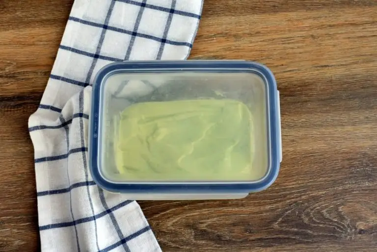 Step 3 - Keto Low Carb Mint and Chocolate Chip Ice Cream