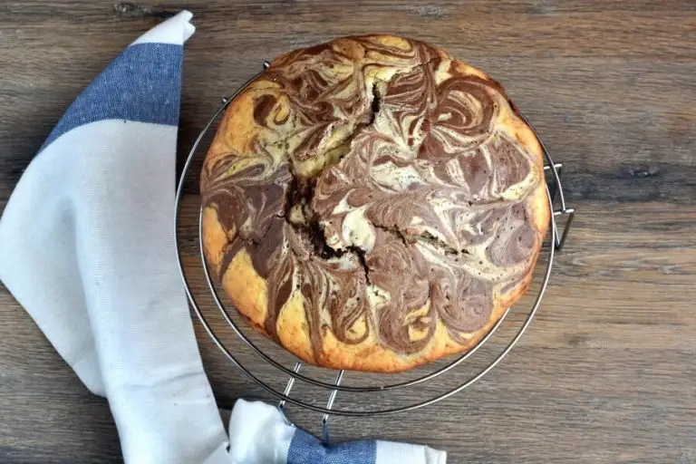 Step 7 - Easy Marble Cake
