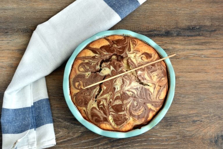Step 7 - Easy Marble Cake