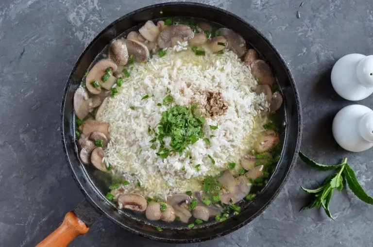 Step 3 - Easy Mushroom Rice