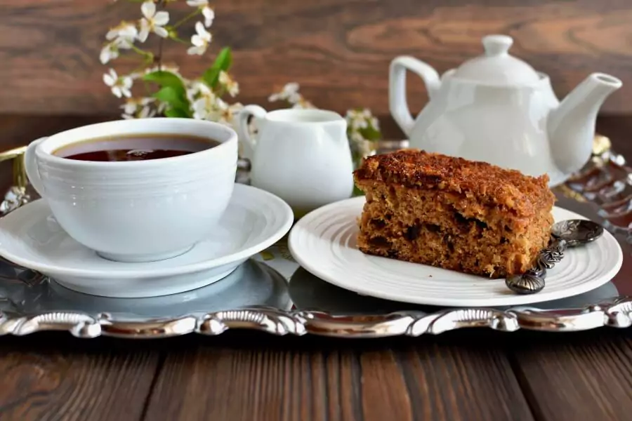 Queen Elizabeth Cake
