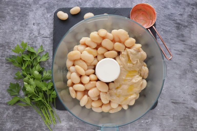 Step 5 - Roasted Garlic White Bean Hummus
