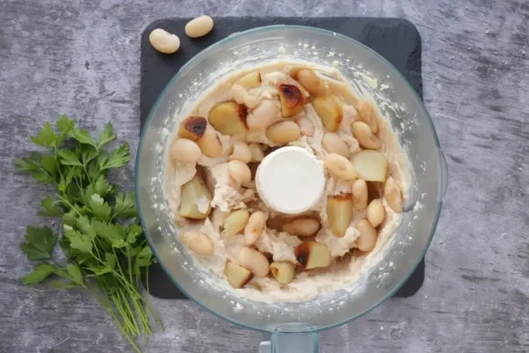 Step 5 - Roasted Garlic White Bean Hummus