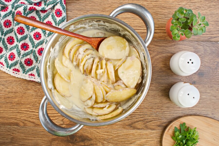 Simple Au Gratin Potatoes recipe - step 5