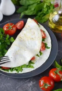 Spinach, Tomato and Feta, Egg White Omelet