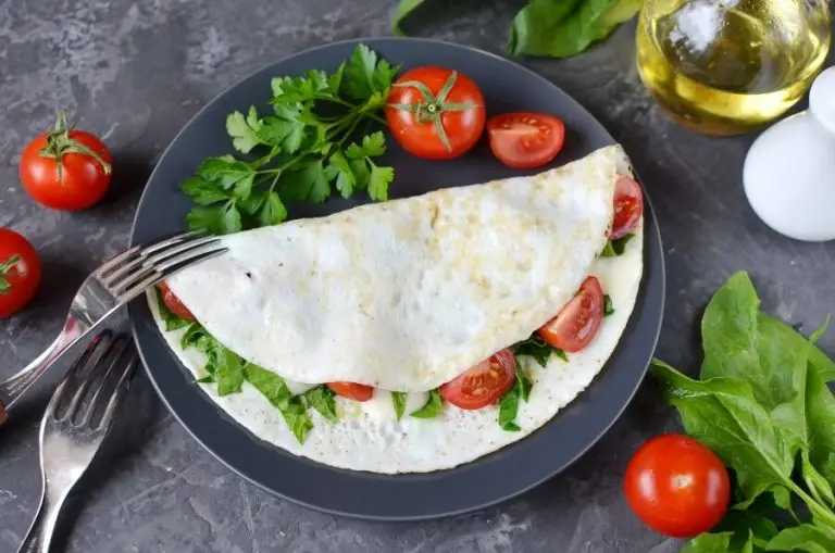 Step 6 - Spinach, Tomato and Feta, Egg White Omelet
