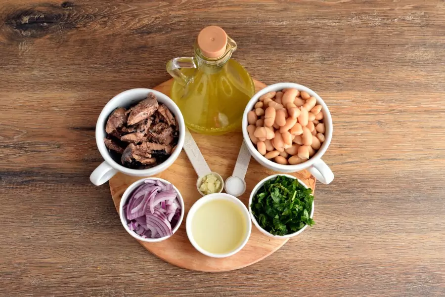 Ingredients for Gluten Free Tuna and White Bean Salad