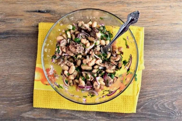 Step 2 - Gluten Free Tuna and White Bean Salad