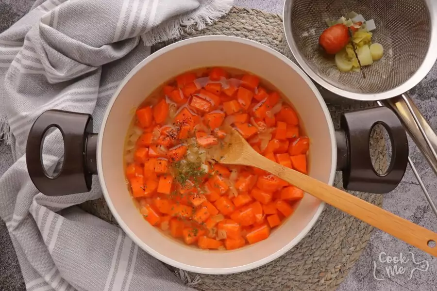 Vegan Carrot Ginger Soup recipe - step 3