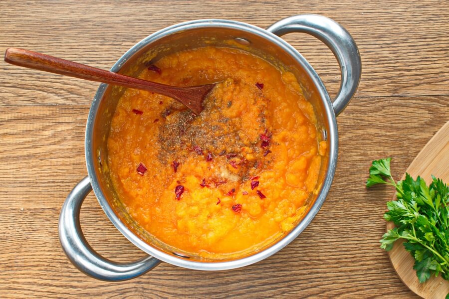 Vegan Spicy Carrot and Sweet Potato Soup recipe - step 6