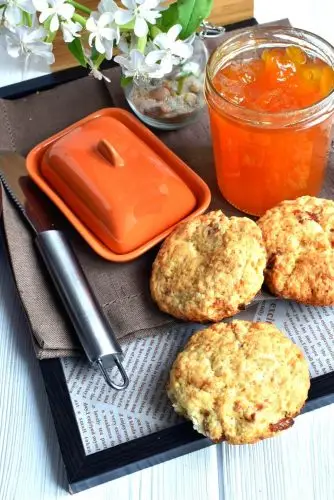 Apricot Coconut Scones