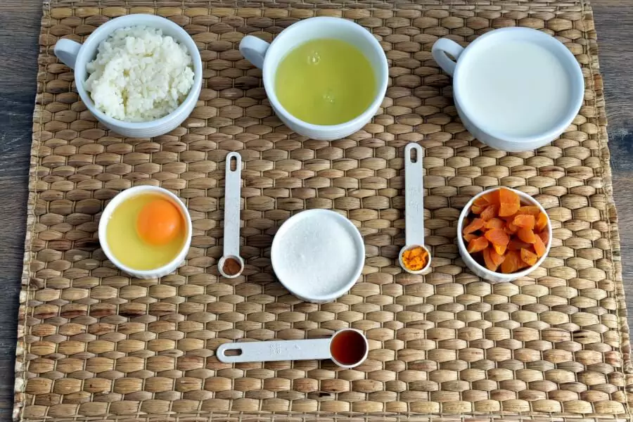 Ingredients for Baked Rice Pudding with Dried Apricots