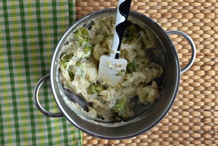 Step 4 - Cauli’ ‘n Broc’ Cheese
