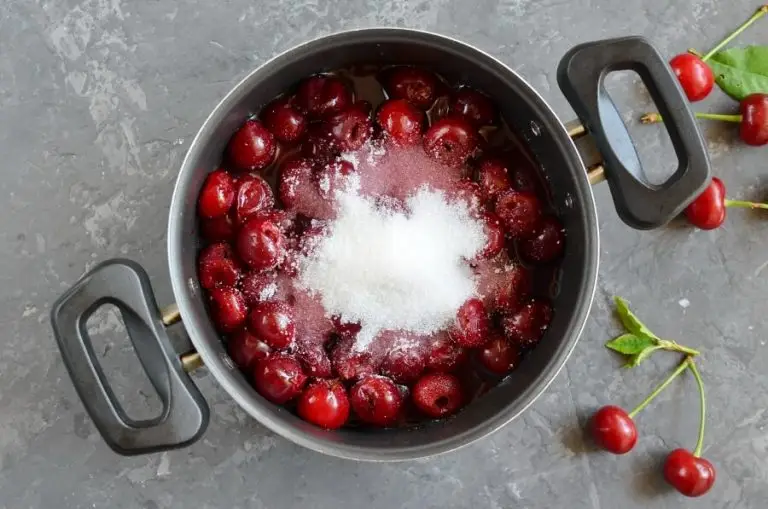 Step 7 - Cherry Cheese Blintzes