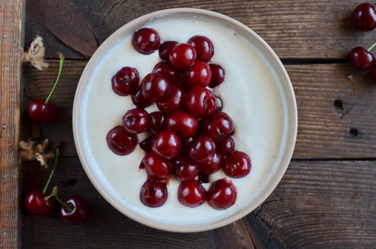 Cherry Cheesecake Frozen Yogurt Recipe Cook.me Recipes