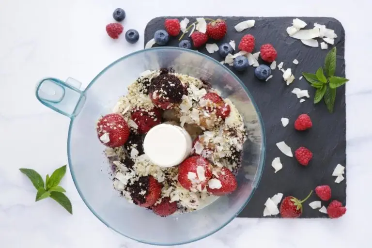 Step 3 - Chia, Acai and Strawberry Layered Breakfast Jar