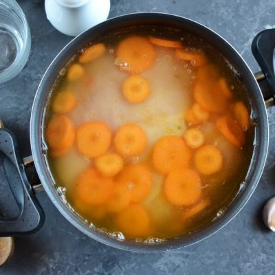 Chicken Detox Soup recipe - step 2