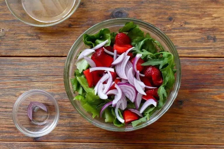 Step 2 - Healthy Chicken and Strawberry Salad