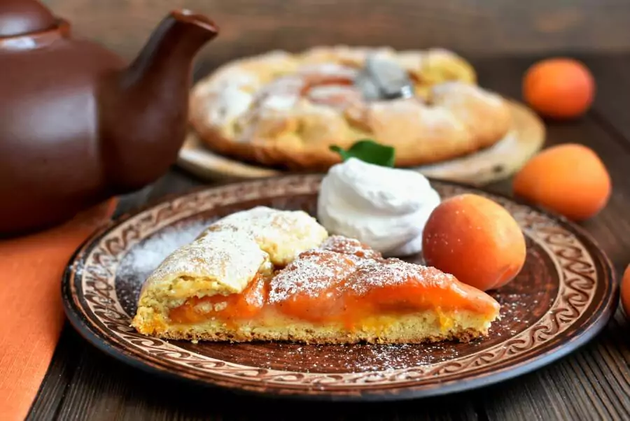 Country Apricot Tart
