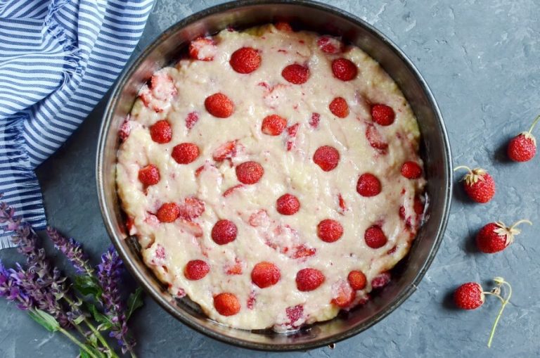 Step 7 - Crustless Fresh Strawberry Pie