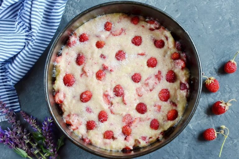 Step 7 - Crustless Fresh Strawberry Pie