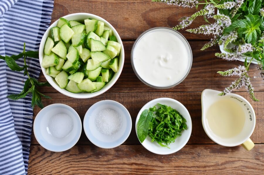 Ingridiens for Cucumber Mint Raita