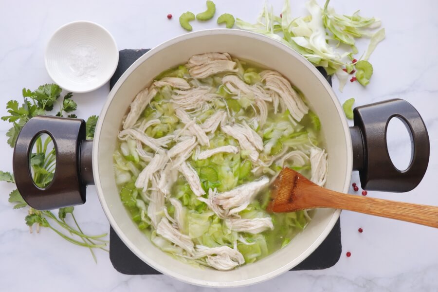 Detox Chicken Cabbage Soup recipe - step 3