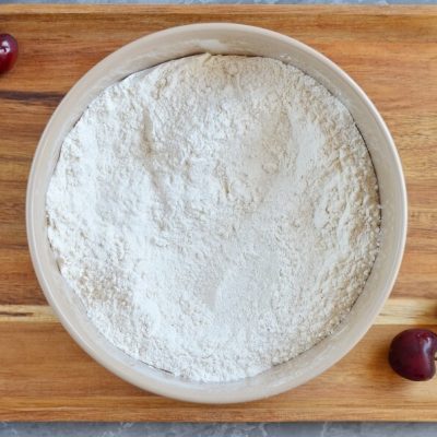 Fresh Cherry Cake with a Hint of Cinnamon recipe - step 2