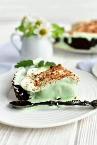 Grasshopper Ice Cream Pie