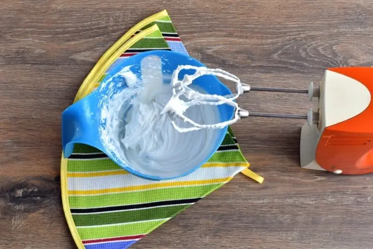 Step 6 - Grasshopper Ice Cream Pie