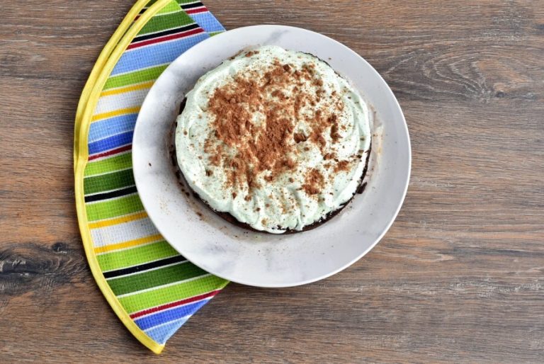 Step 8 - Grasshopper Ice Cream Pie