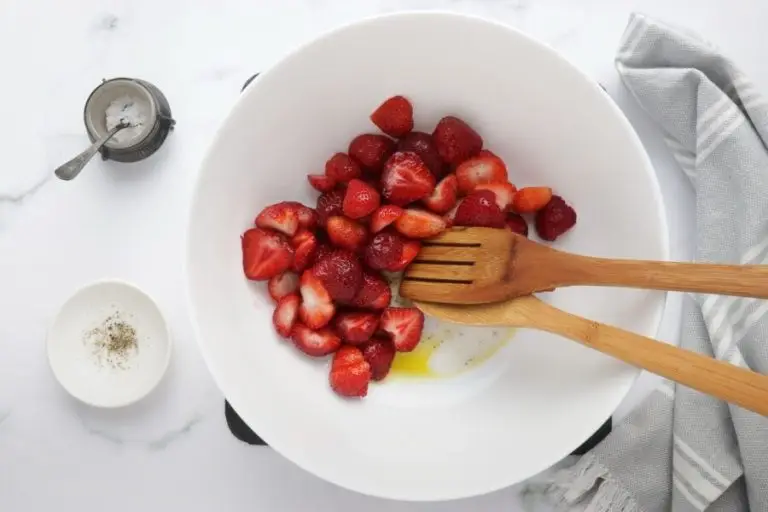 Step 5 - Grilled Chicken Salad with Strawberries and Feta