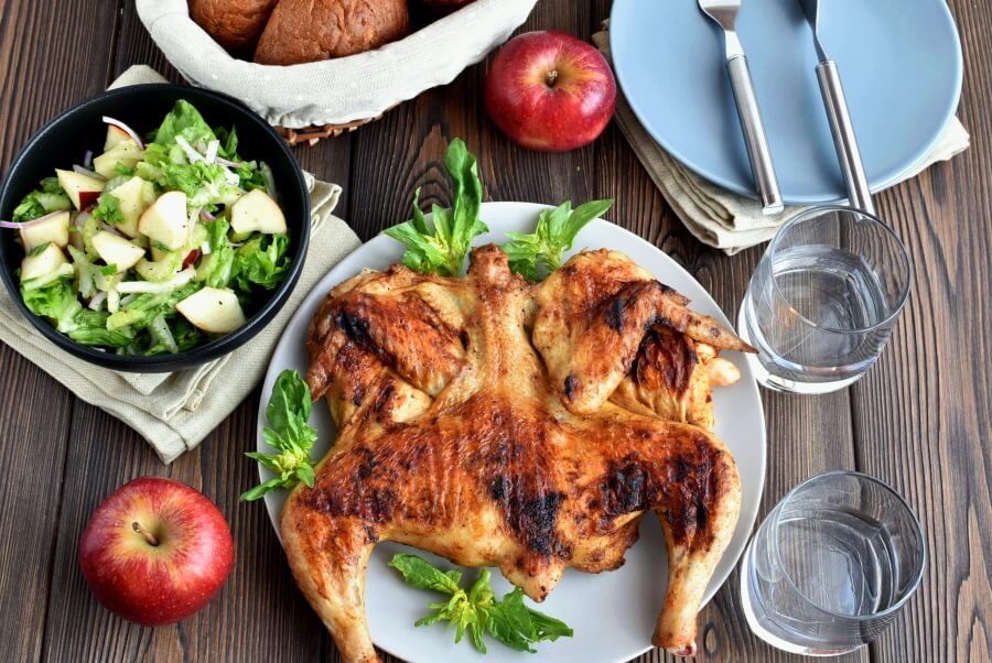 Grilled Spiced Chicken with Crunchy Apple Salad Recipe-Homemade Grilled Spiced Chicken with Crunchy Apple Salad-Delicious Grilled Spiced Chicken with Crunchy Apple Salad